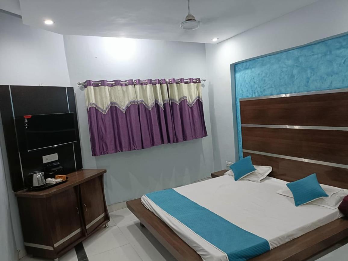 Hotel Krishna Residency Mahoba Bagian luar foto