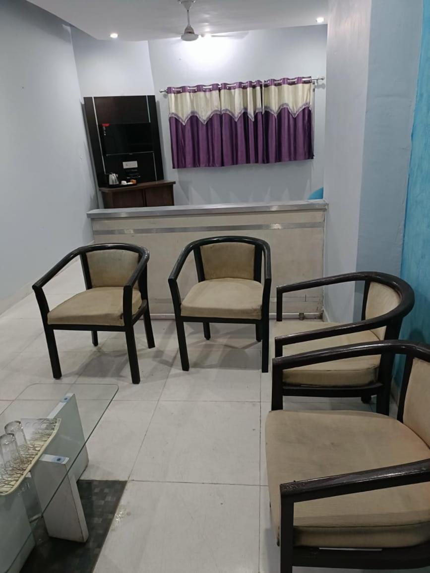 Hotel Krishna Residency Mahoba Bagian luar foto